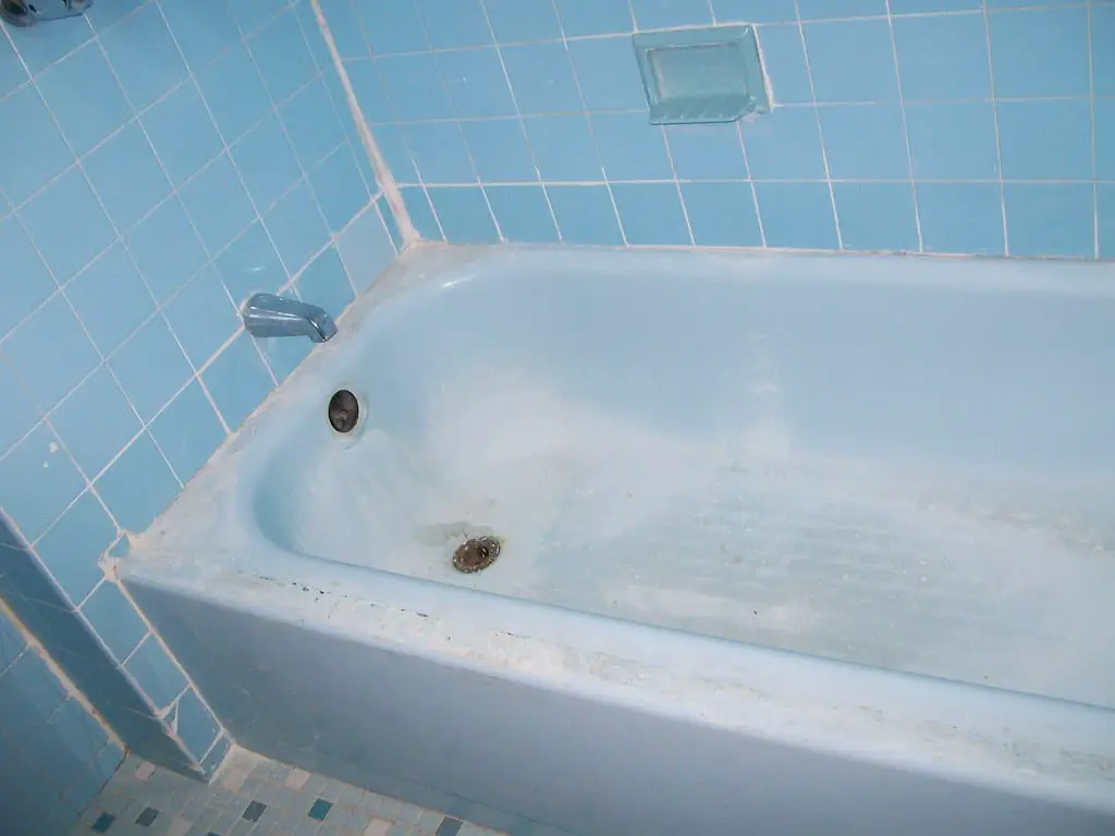 Can a Bathtub Be Refinished Twice